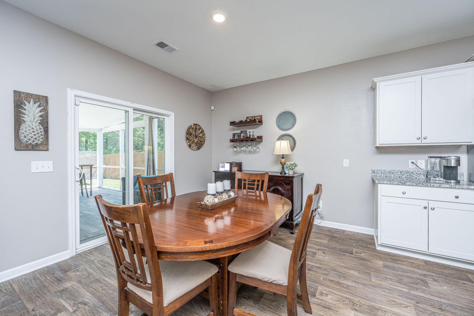 189 Lagoona Drive Photo 8