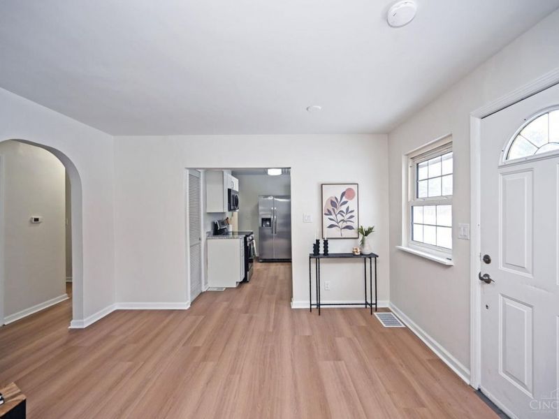 5017 Zion Road, Miami Twp, OH 45002 Photo 6