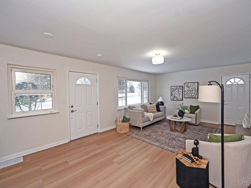 5017 Zion Road, Miami Twp, OH 45002 Photo 7