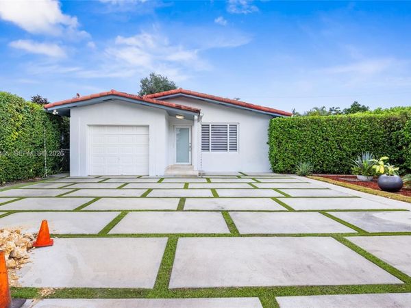 2121 Red Rd , Coral Gables, FL 33155