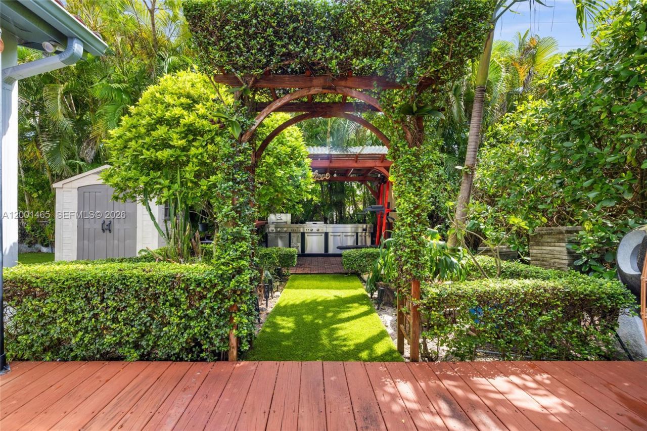 2121 Red Rd, Coral Gables, FL 33155 Photo