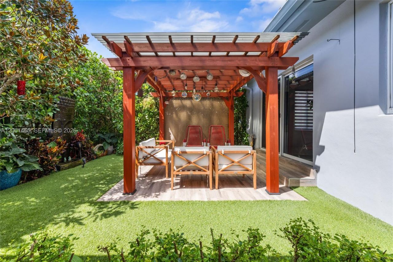 2121 Red Rd, Coral Gables, FL 33155 Photo