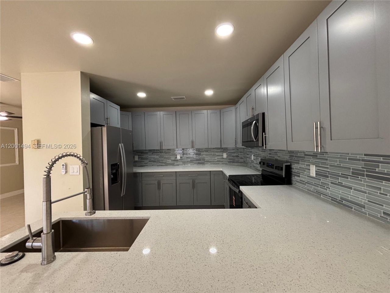 5450 NW 94th Ter, Sunrise, FL 33351 Photo
