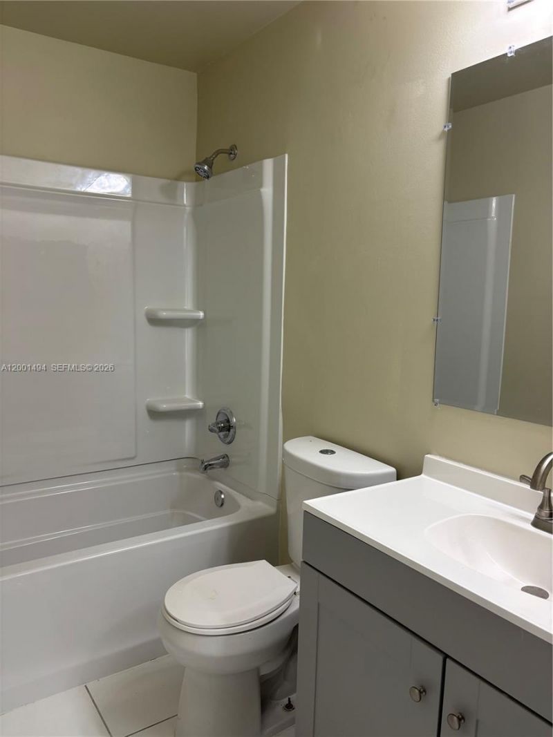 5450 NW 94th Ter, Sunrise, FL 33351 Photo