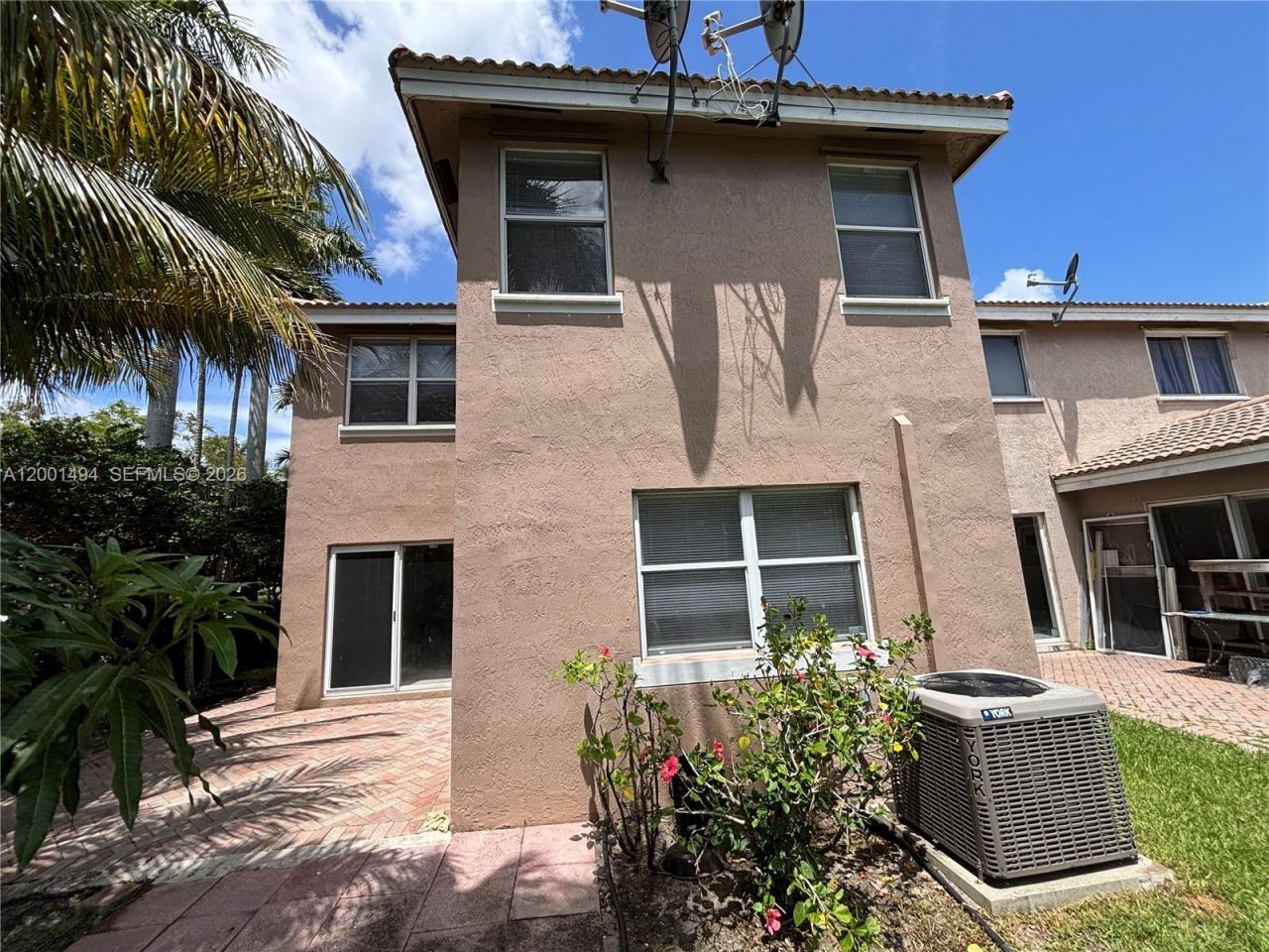 5450 NW 94th Ter, Sunrise, FL 33351 Photo