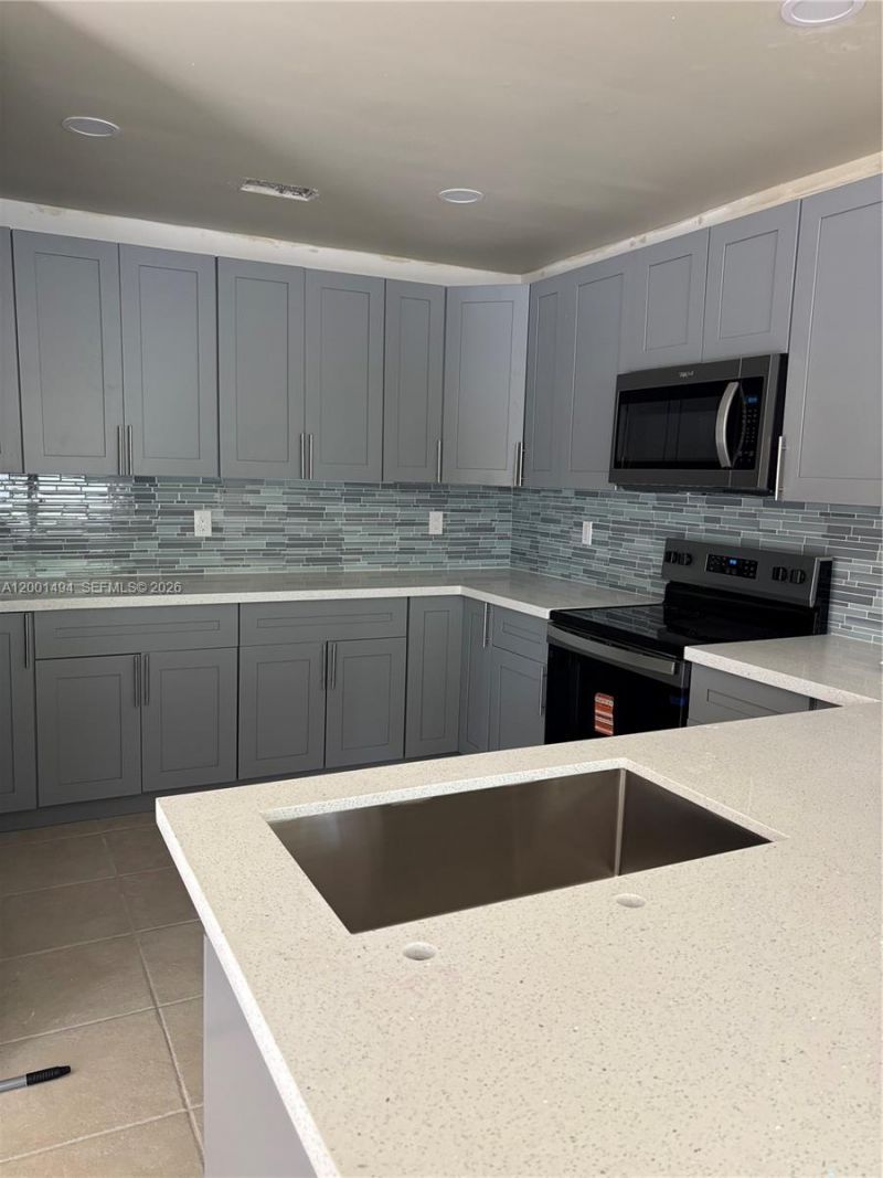 5450 NW 94th Ter, Sunrise, FL 33351 Photo