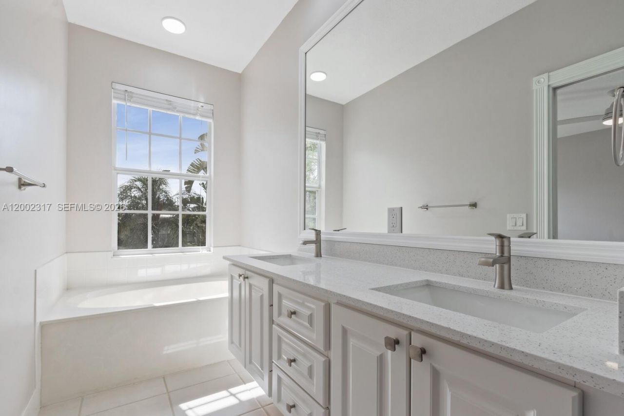 152 Santa Barbara Way , Unit 152, Palm Beach Gardens, FL 33410 Photo