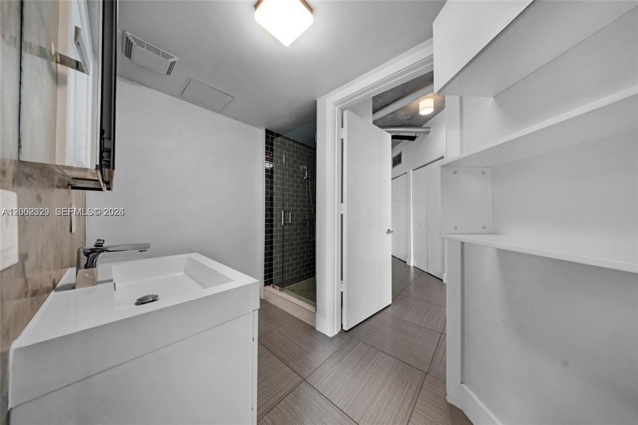 Please Call For Address, Unit 702, Miami, FL 33130 Photo