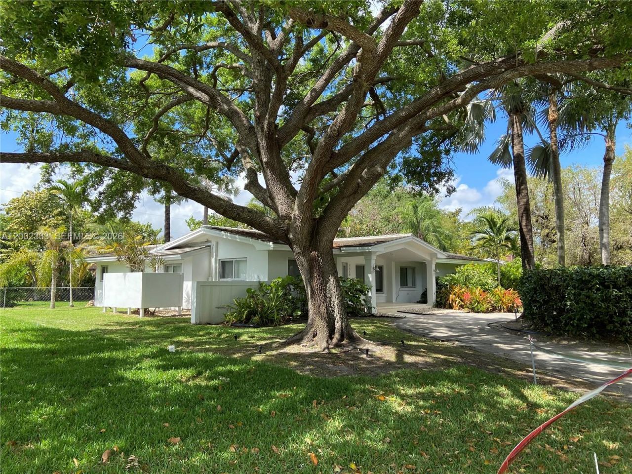 9840 SW 69th Ave, Pinecrest, FL 33156 Photo