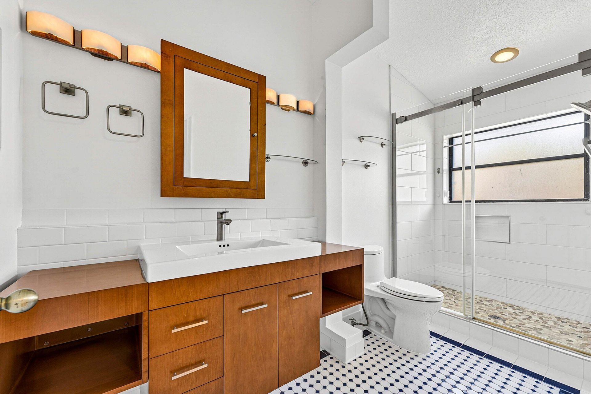 5662 SE Schooner Oaks Way, Stuart, FL 34997 Photo