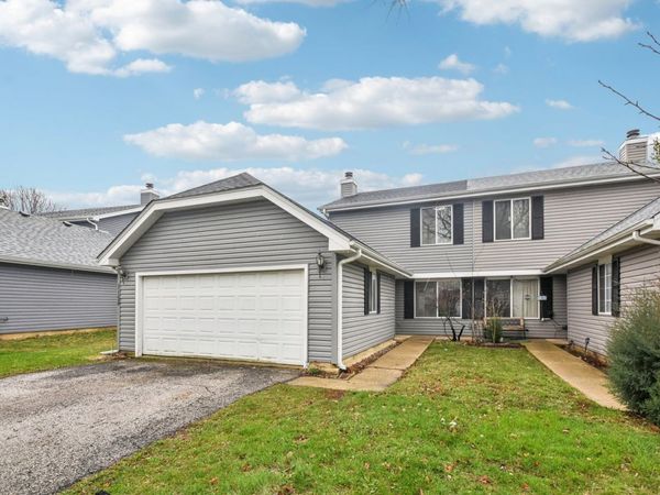 1154 Brunswick Lane , Aurora, IL 60504