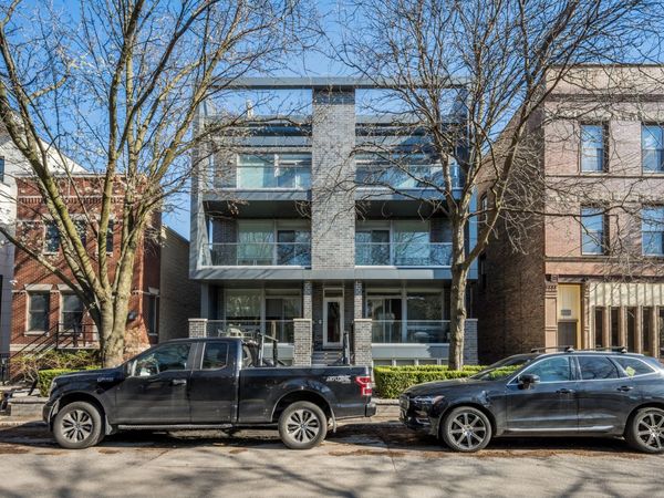 2136 W Lyndale Street, Unit 1W, Chicago, IL 60647