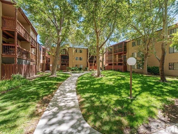 2955 Lakeside Drive, Unit 220, Reno, NV 89509