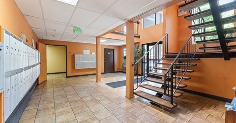 2955 Lakeside Drive, Unit 220, Reno, NV 89509 Photo