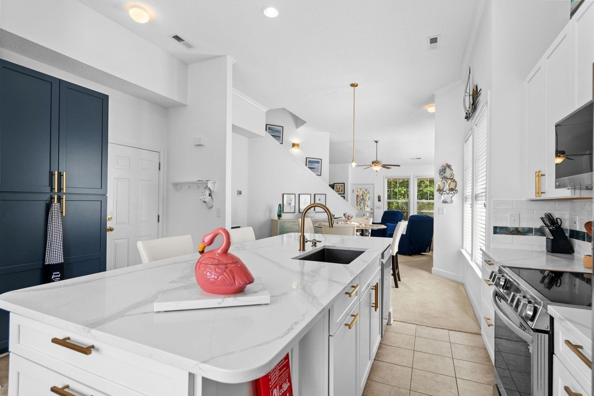 6095 Catalina Dr. Photo 9