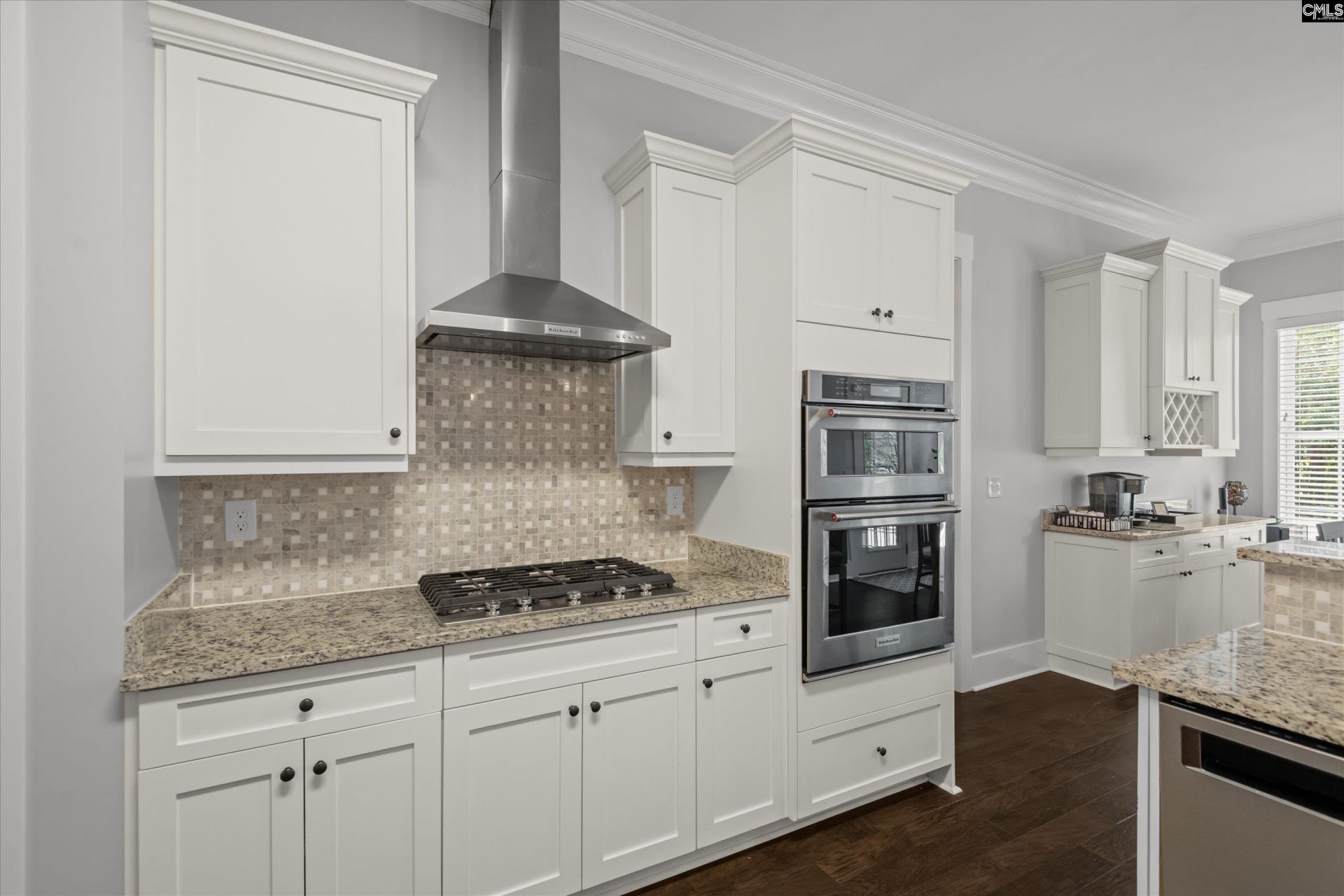 202 Sandstone Court  Photo 14