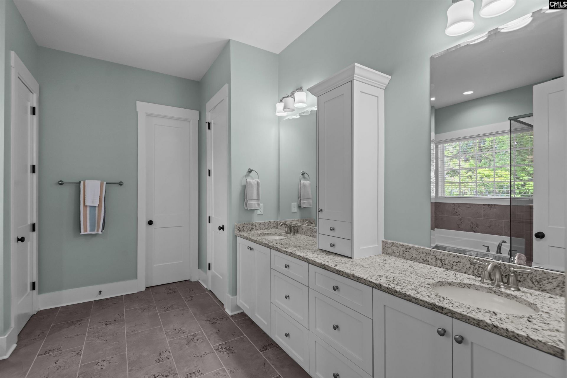 202 Sandstone Court  Photo 20