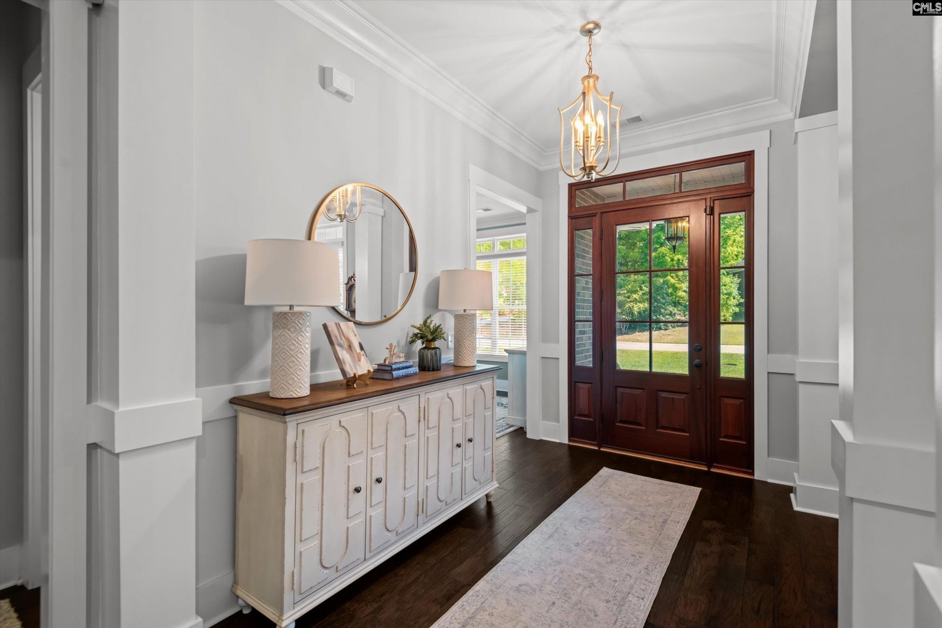 202 Sandstone Court  Photo 4