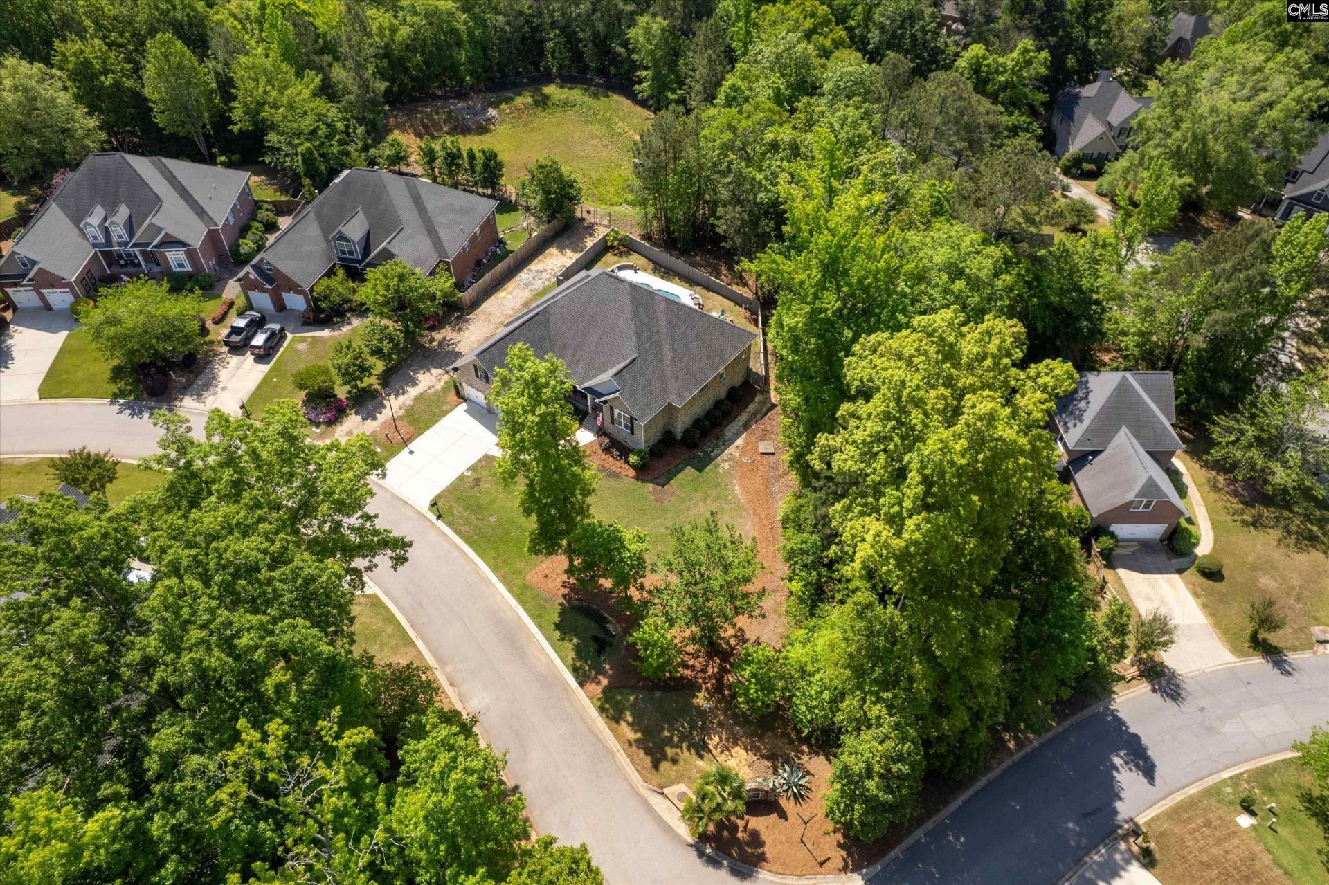 202 Sandstone Court  Photo 40