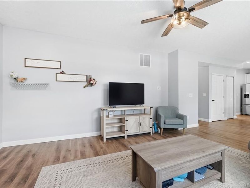 914 Whispering Pine Way, Lebanon, OH 45036 Photo 13