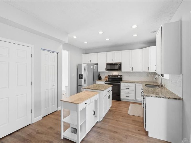 914 Whispering Pine Way, Lebanon, OH 45036 Photo 18