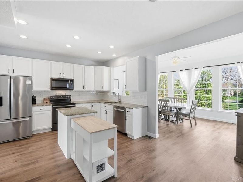 914 Whispering Pine Way, Lebanon, OH 45036 Photo 19