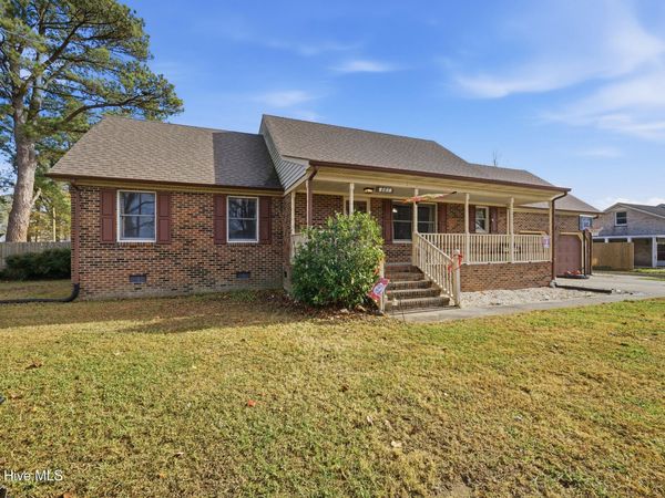 1801 Vine Street, Elizabeth City, NC 27909