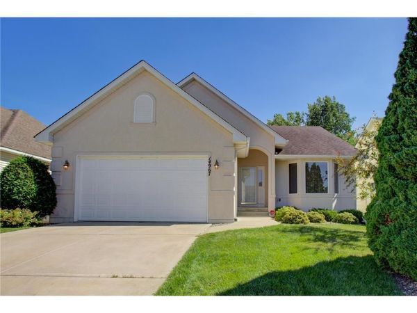 14967 Hillside Circle NW, Prior Lake, MN 55372