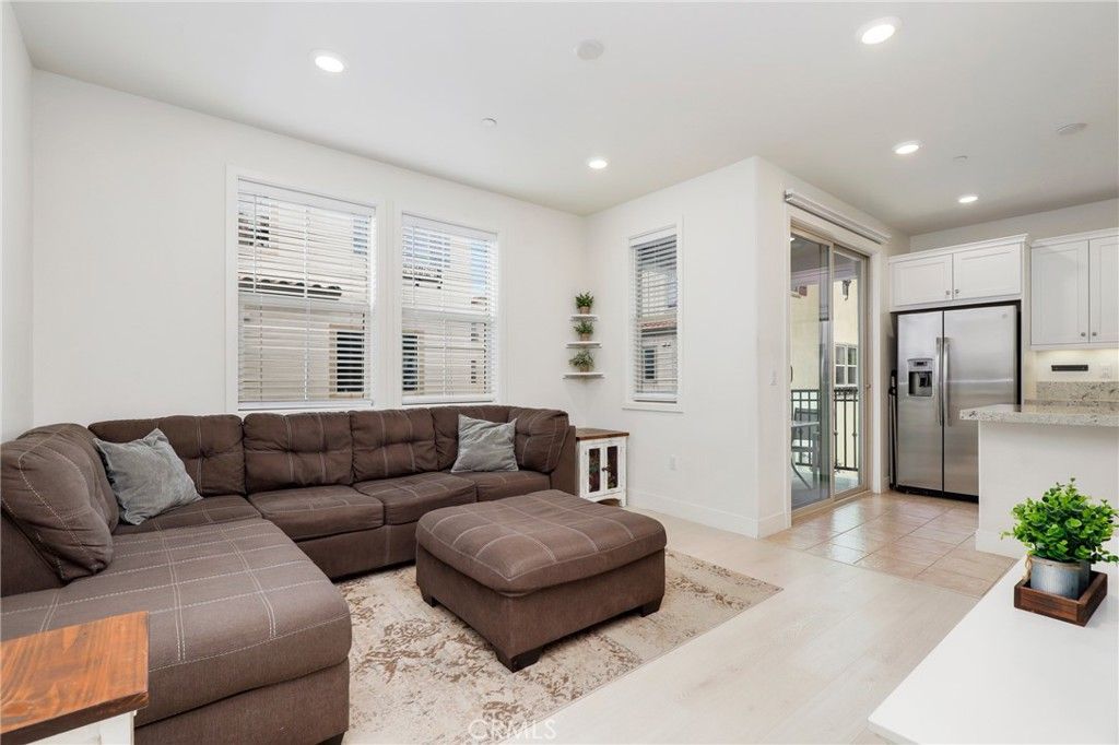 18322 Maidenhair Way, Yorba Linda, CA 92886 Main Photo