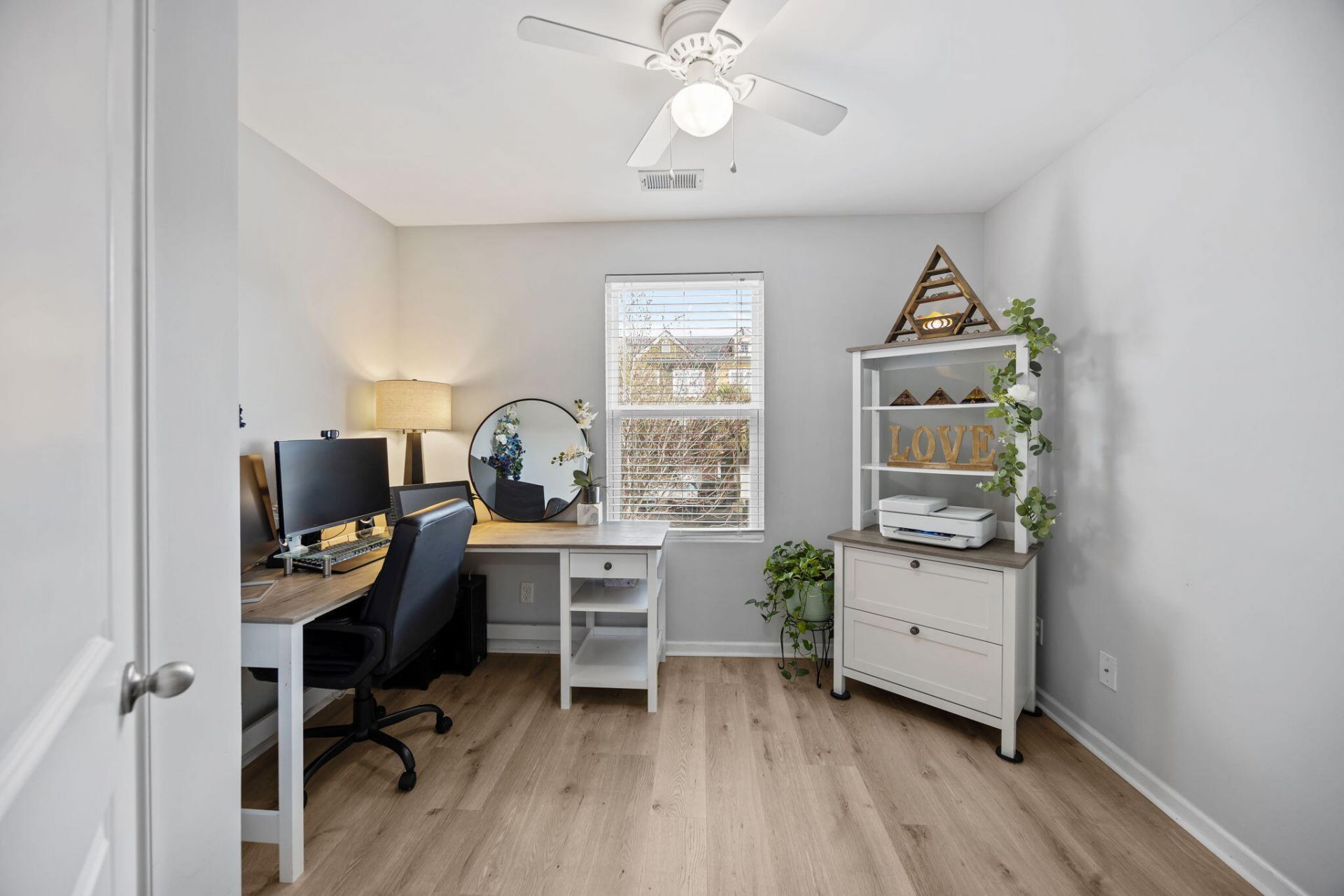 9057 Parlor Drive Photo 10