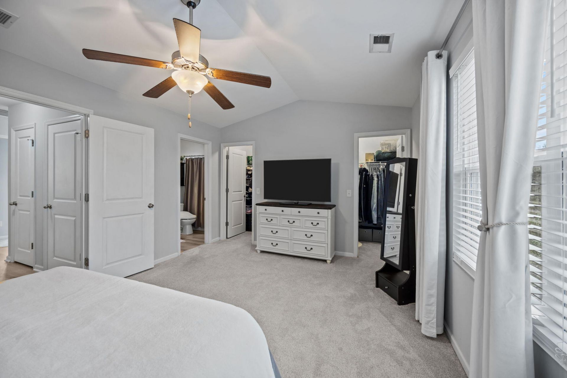 9057 Parlor Drive Photo 15