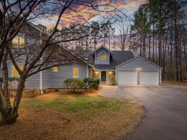 3201 Fieldview Court, Raleigh, NC 27607