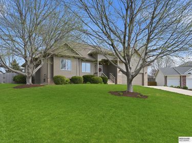 15217 Corby Street , Omaha, NE 68116