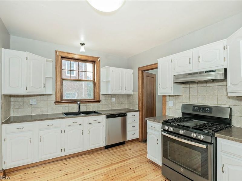 1489 Crest Road, Cleveland Heights, OH 44121 Photo 13