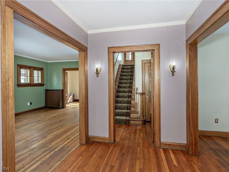 1489 Crest Road, Cleveland Heights, OH 44121 Photo 4