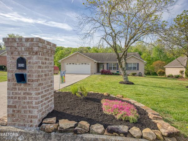 6124 Rivers Run Drive, Knoxville, TN 37914