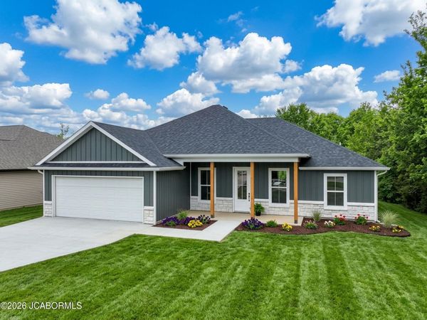 10867 COUNTRY AIRE MEADOWS COURT, Holts Summit, MO 65043