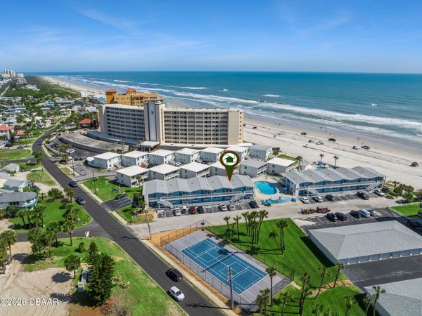 513 N Atlantic Avenue, Unit 33, New Smyrna Beach, FL 32169