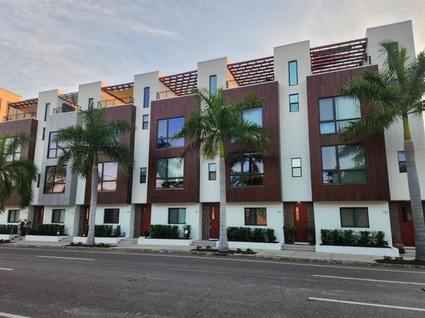 130 8TH STREET N, ST PETERSBURG, FL 33701