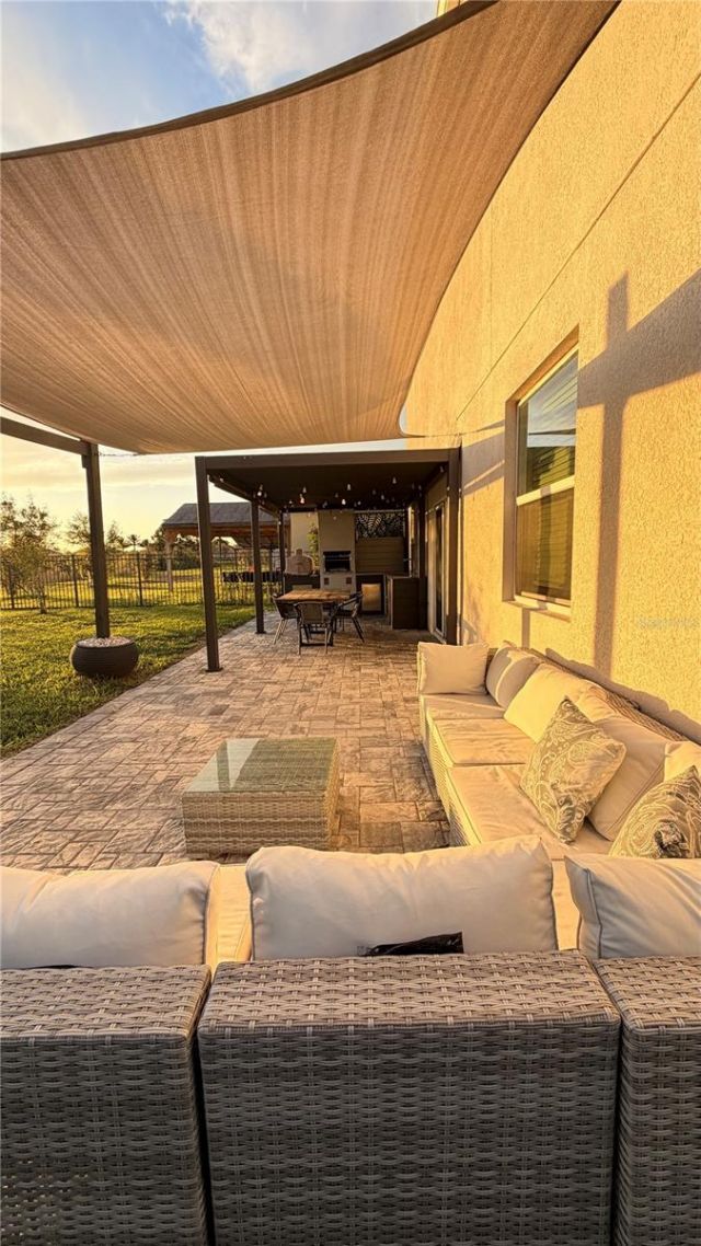 1187 Oak Bluff Drive, Davenport, FL 33837 Photo