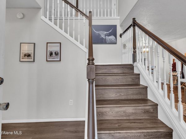 1055 E Warm Springs AVE , Post Falls, ID 83854