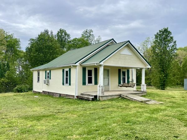110 Shannon Rd , Leoma, TN 38468