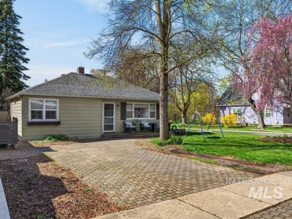 803 E 8th, Moscow, ID 83843