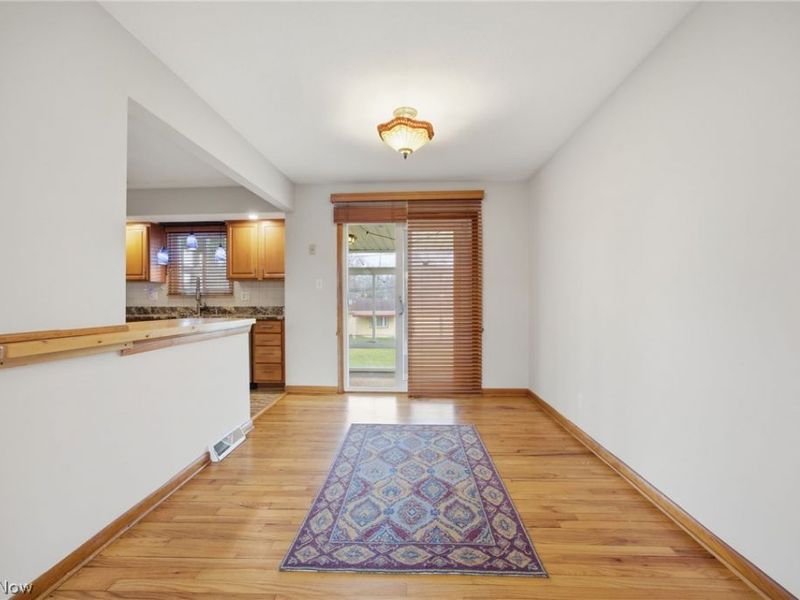 6033 Sweet Birch Drive, Bedford Heights, OH 44146 Photo 18