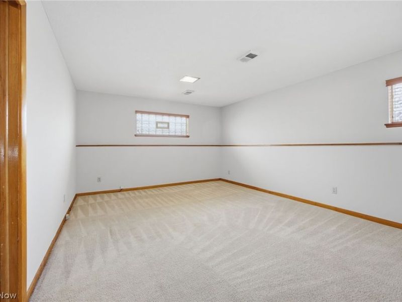 6033 Sweet Birch Drive, Bedford Heights, OH 44146 Photo 35