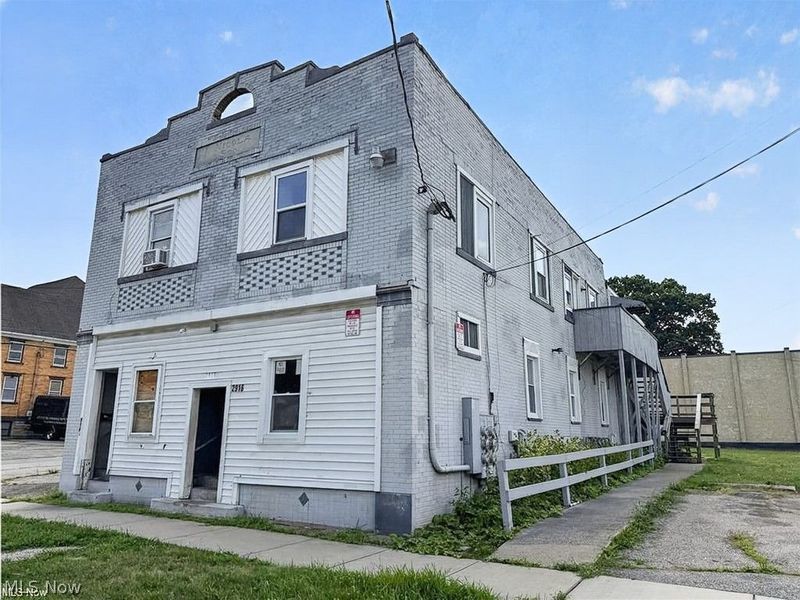 2914-2916 Seneca Avenue, Lorain, OH 44055 Photo 2
