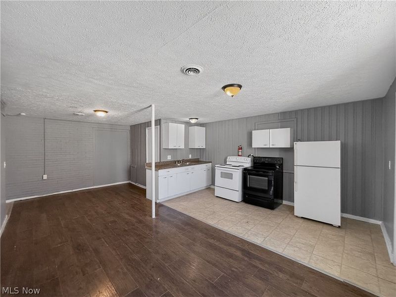 2914-2916 Seneca Avenue, Lorain, OH 44055 Photo 5