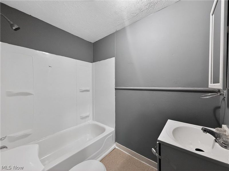 2914-2916 Seneca Avenue, Lorain, OH 44055 Photo 8