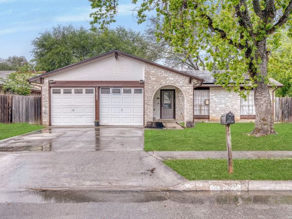 12027 Wilderness Trail, Live Oak, TX 78233