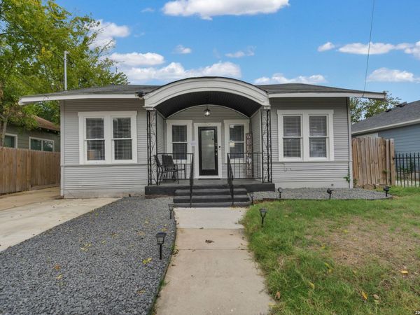 704 Cuney, San Antonio, TX 78210